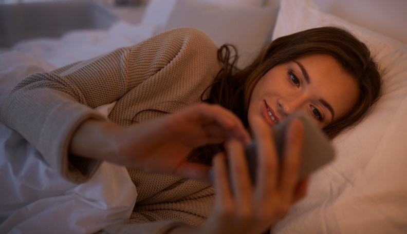 How to Create Sexual Tension with a Guy