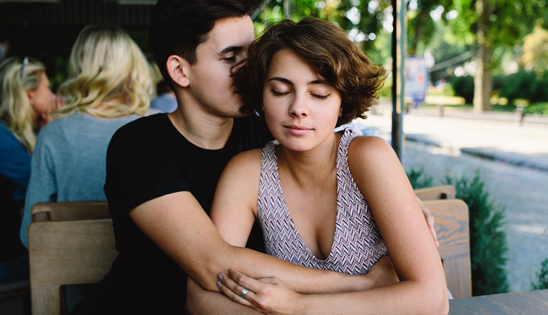 how to pull back in a relationship