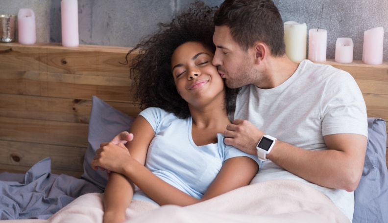 how to cheer up your girlfriend and make her happy when she's sad